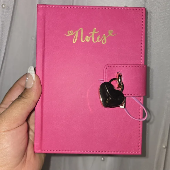 Pink Heart Lock Notebook - Picture 6 of 8